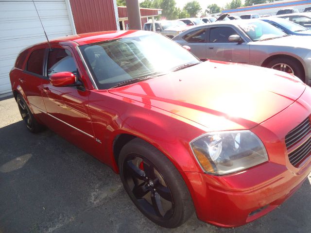 Dodge Magnum 2005 photo 2
