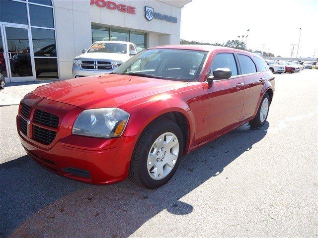Dodge Magnum 2005 photo 1