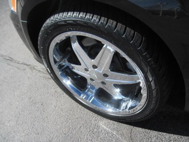 Dodge Magnum 2005 photo 2