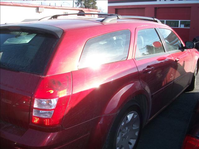 Dodge Magnum 2005 photo 1