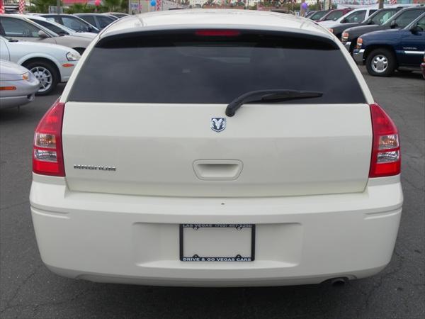Dodge Magnum 2005 photo 5