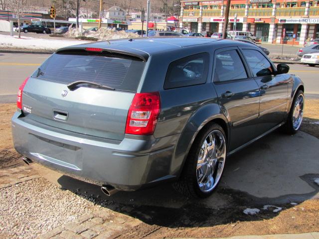 Dodge Magnum 2005 photo 3