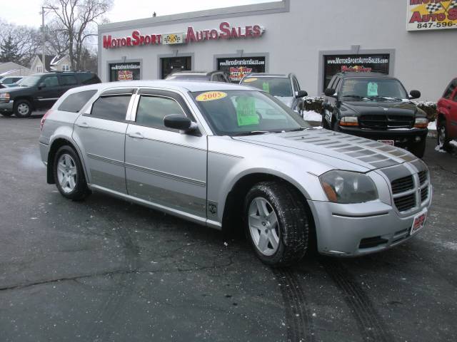Dodge Magnum 2005 photo 2