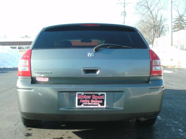 Dodge Magnum 2005 photo 3