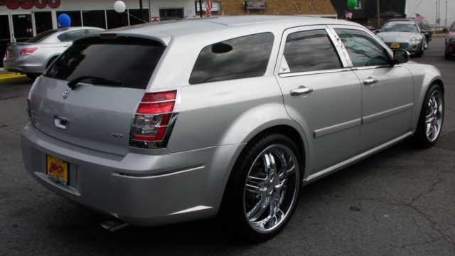 Dodge Magnum 2005 photo 3