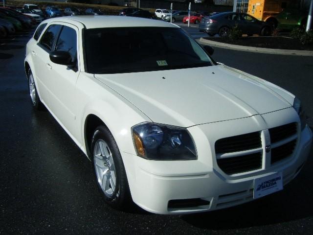Dodge Magnum 2005 photo 3
