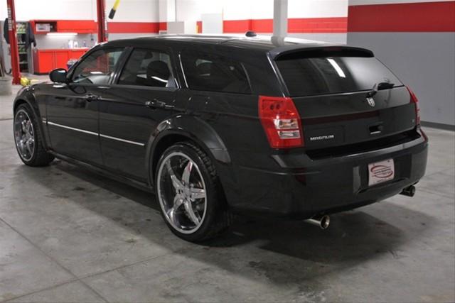 Dodge Magnum 2005 photo 3