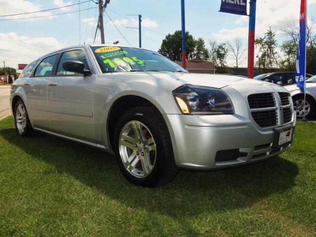Dodge Magnum 2005 photo 4