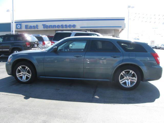 Dodge Magnum 2005 photo 1