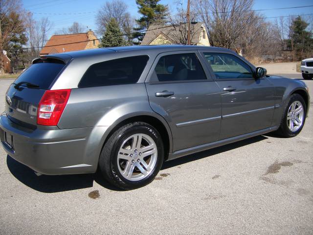 Dodge Magnum 2005 photo 4