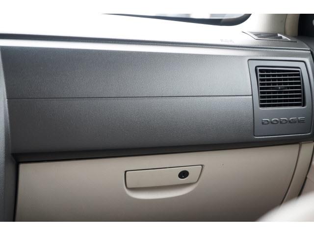 Dodge Magnum 2005 photo 8