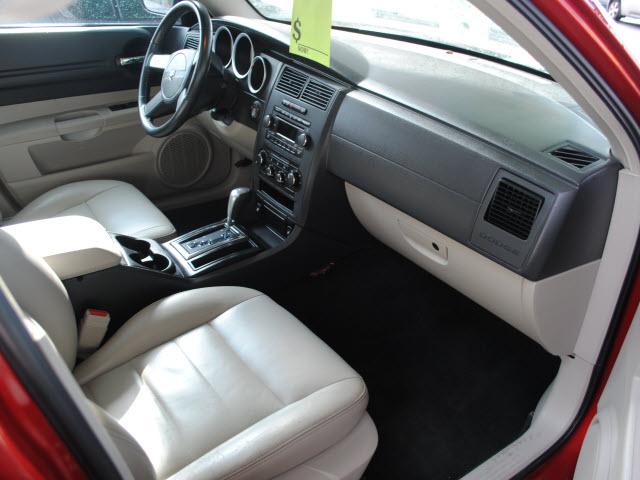 Dodge Magnum 2005 photo 2