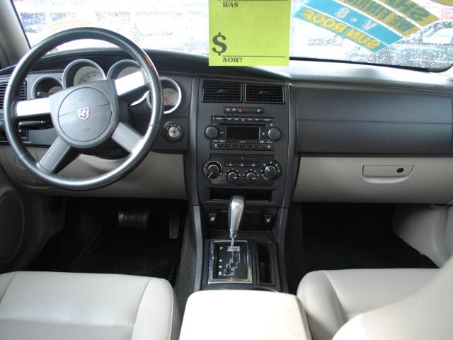 Dodge Magnum 2005 photo 4