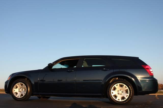 Dodge Magnum 2005 photo 3