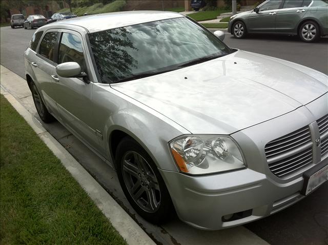 Dodge Magnum 2005 photo 1