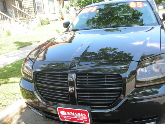 Dodge Magnum 2005 photo 1