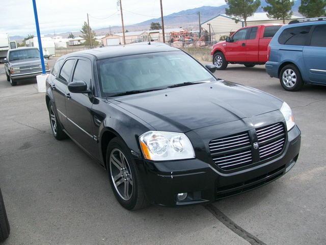 Dodge Magnum 2005 photo 1