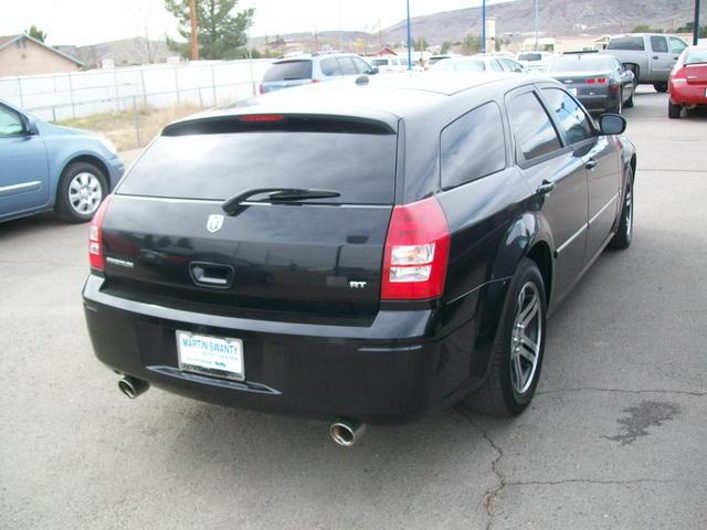 Dodge Magnum 2005 photo 2