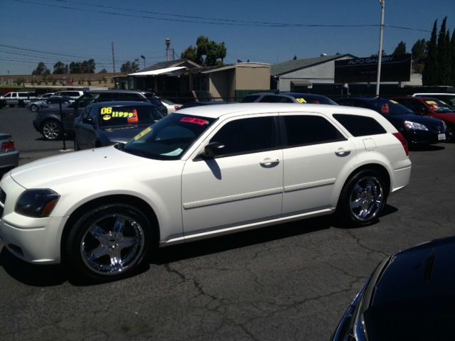 Dodge Magnum 2006 photo 1