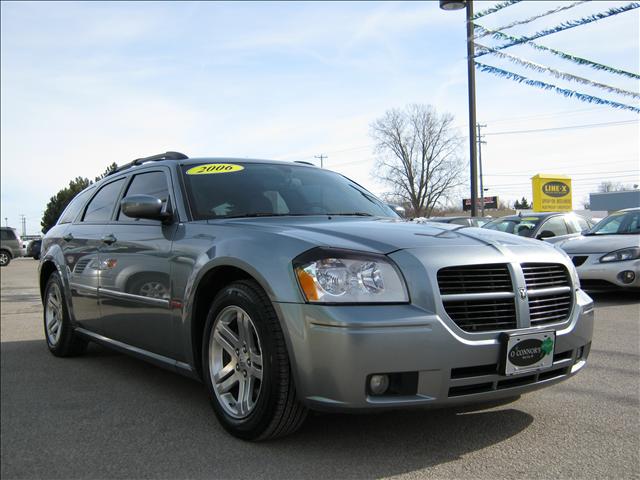 Dodge Magnum 2006 photo 2