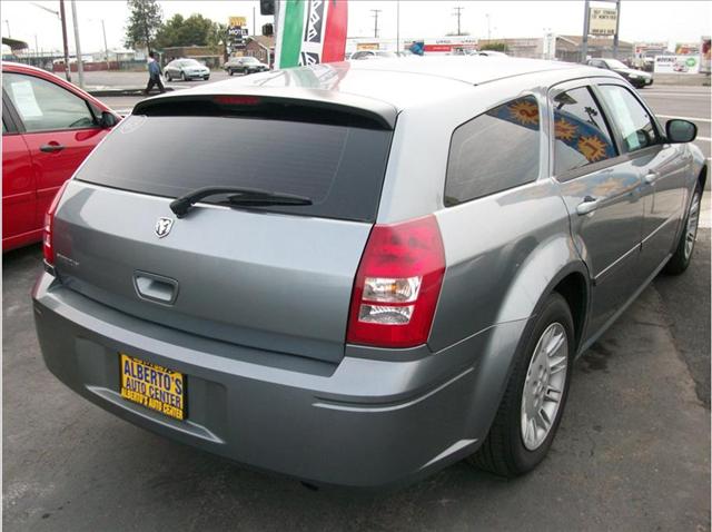 Dodge Magnum 2006 photo 3