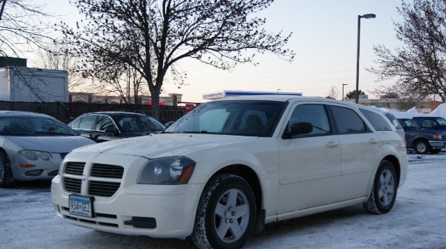 Dodge Magnum 2006 photo 2