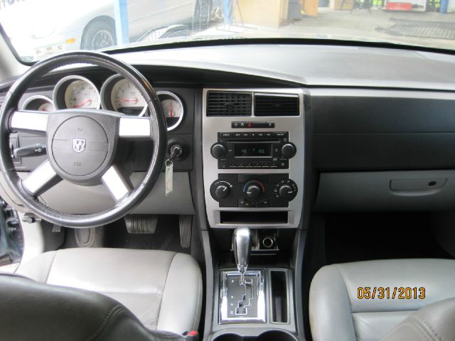 Dodge Magnum 2006 photo 10