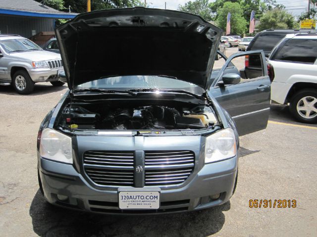 Dodge Magnum 2006 photo 12