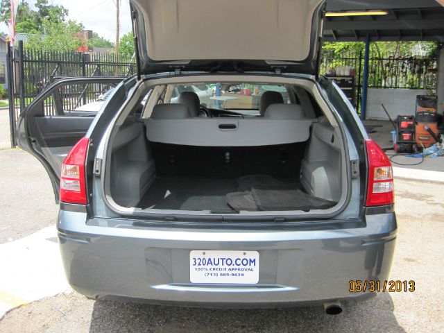 Dodge Magnum 2006 photo 13