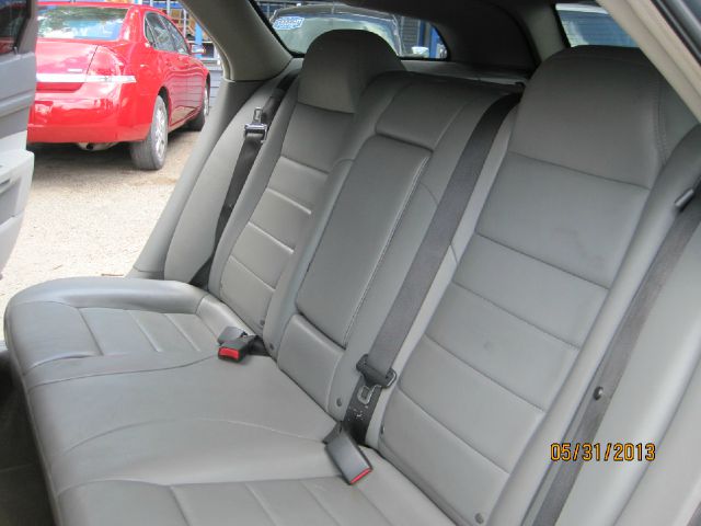 Dodge Magnum 2006 photo 17