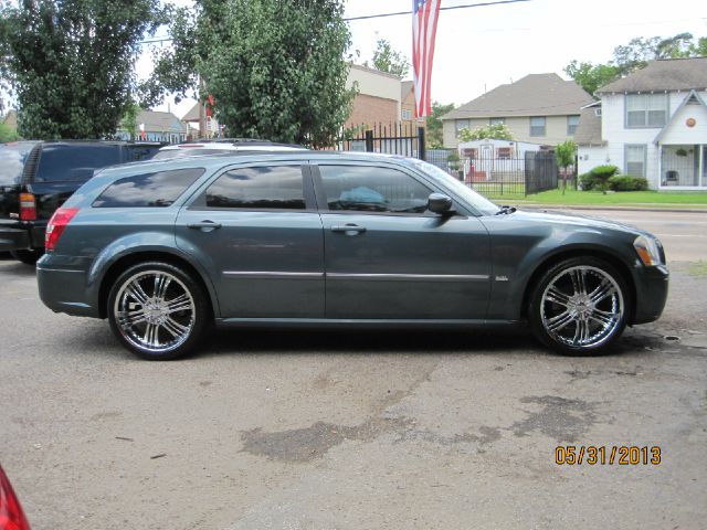 Dodge Magnum 2006 photo 19