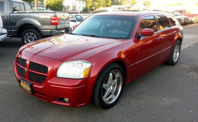 Dodge Magnum Deluxe Convertible Wagon