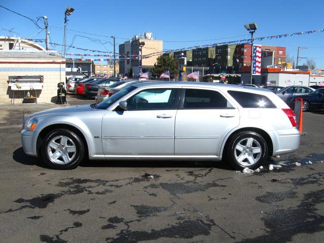 Dodge Magnum 2006 photo 1