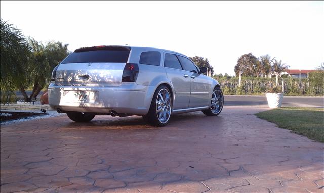 Dodge Magnum 2006 photo 3