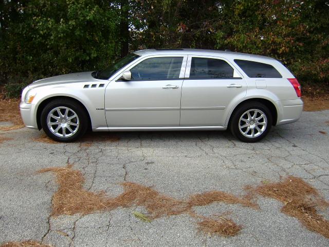 Dodge Magnum 2006 photo 1