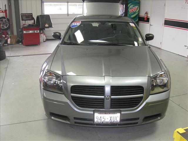 Dodge Magnum 2006 photo 2
