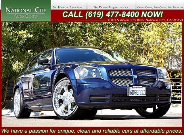 Dodge Magnum 2WD 4 Door Wagon
