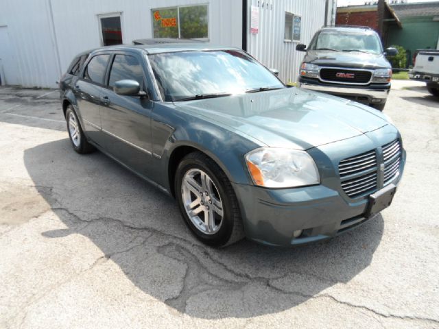 Dodge Magnum 2006 photo 1
