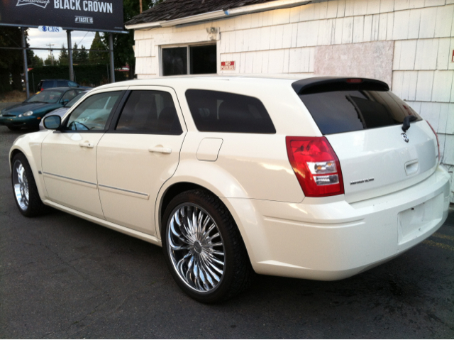 Dodge Magnum S Wagon