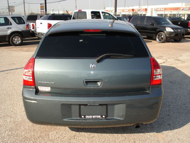 Dodge Magnum 2006 photo 2