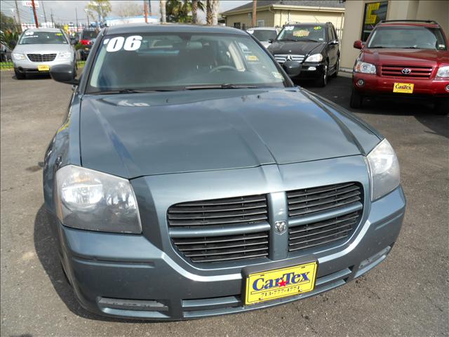 Dodge Magnum 2006 photo 1