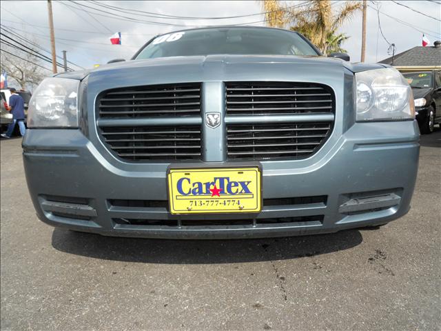 Dodge Magnum 2006 photo 2