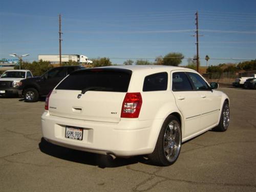 Dodge Magnum 2006 photo 2