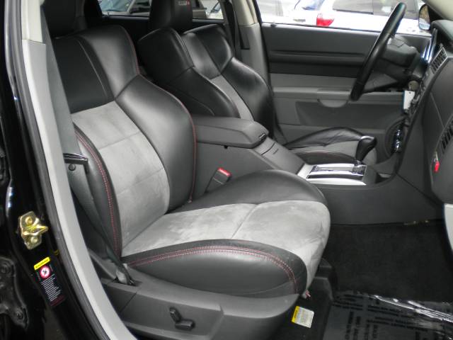 Dodge Magnum 2006 photo 2