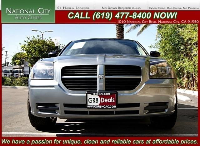 Dodge Magnum 2WD 4 Door Wagon
