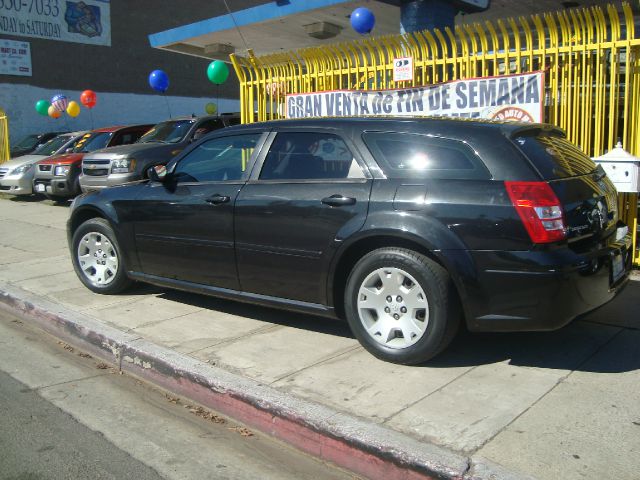 Dodge Magnum 2006 photo 1
