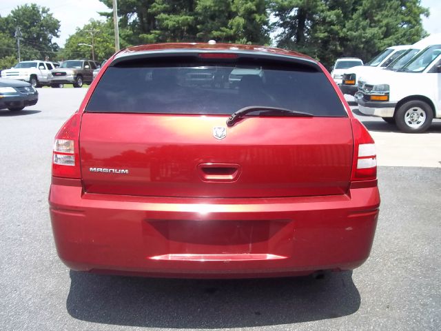 Dodge Magnum 2006 photo 1