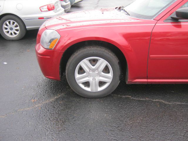 Dodge Magnum 2006 photo 1