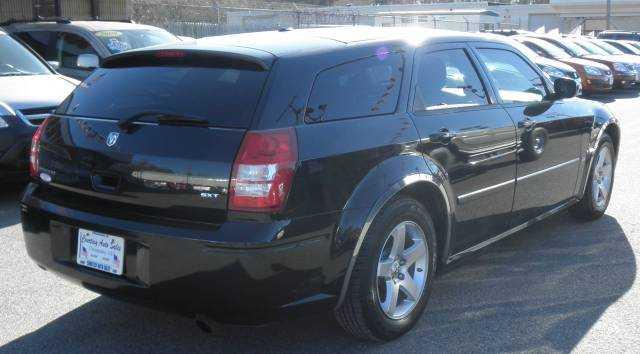 Dodge Magnum 2006 photo 2