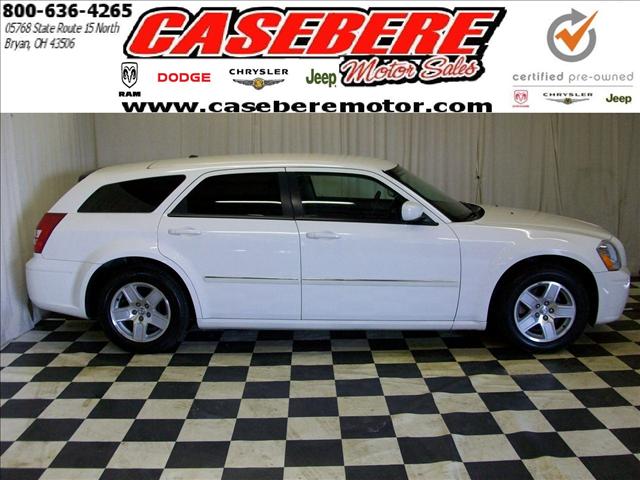 Dodge Magnum 4DR LX FWD Wagon